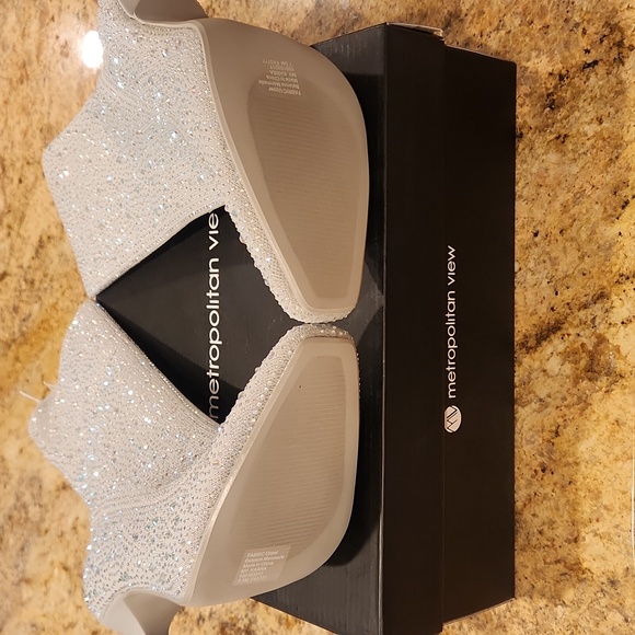 Rhinestone Encrusted Bling Stretch Boots. Metropolitan View. Gray. NEW! - Picture 5 of 16